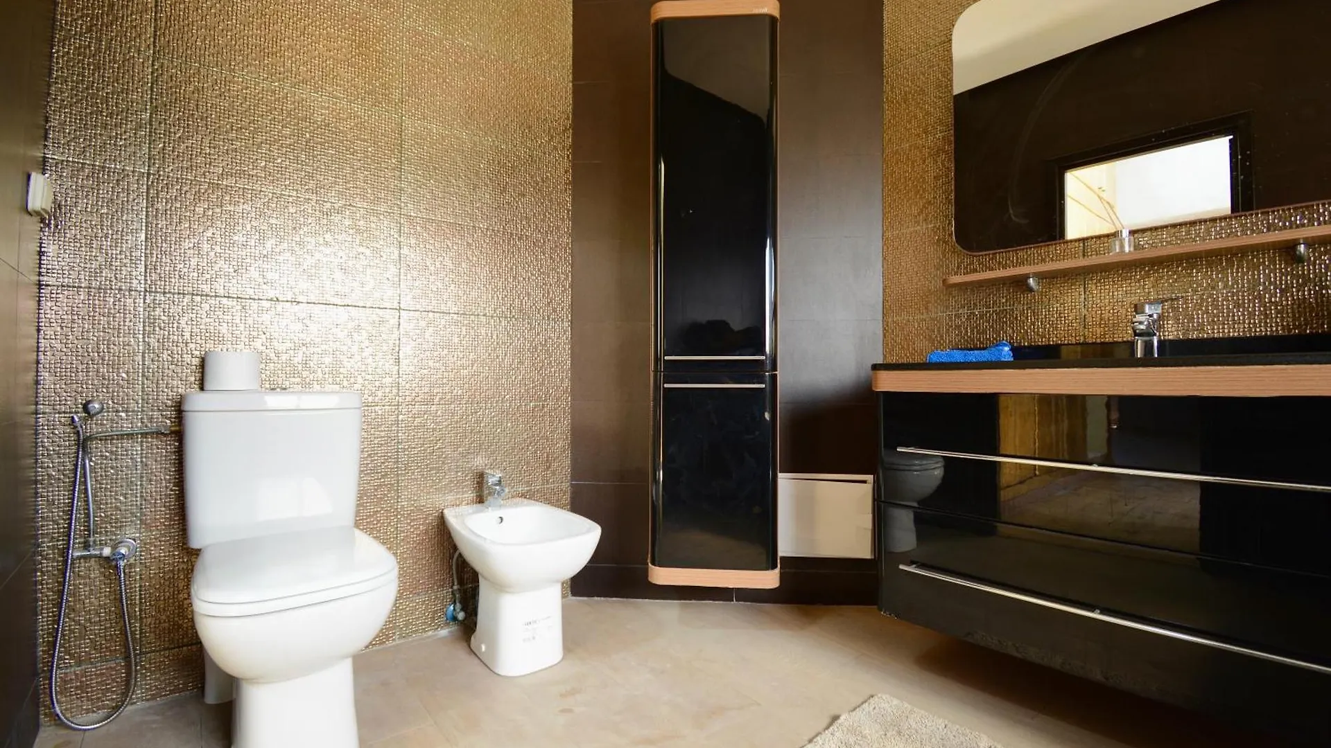Villa 2 King Suites- Pool,Ac & Parking-Central Location Marrakesh