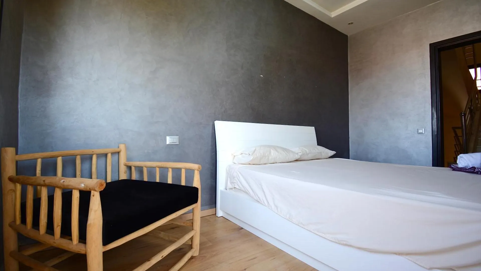 2 King Suites- Pool,Ac & Parking-Central Location Marrakesh 0*,